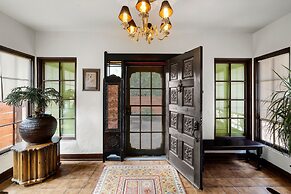 Rock House Haven Retreat