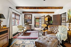 Rock House Haven Retreat