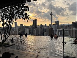 Residence Axon Bukit Bintang by TaheeenS