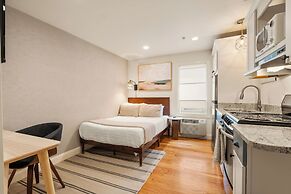 Hygge House Suites