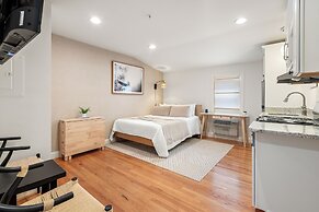 Hygge House Suites