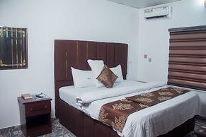 Kay Luxury Suites