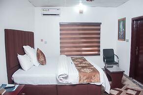 Kay Luxury Suites
