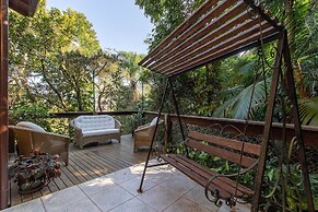 Charmosa Suíte em Sambaqui