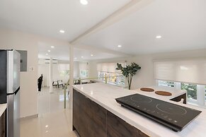 Ayana Inn PR