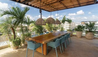 3 Br. Ocean Front PH With Stunning Views