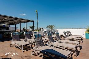 Pool View 1 Br. Steps Away From the Beach