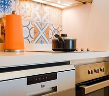 Pool View 1 Br. Steps Away From the Beach