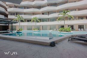 Pool View 1 Br. Steps Away From the Beach