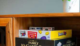 1 Br. LX Amenities Prime Location