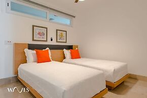 2 Br. Steps Away From the Beach Heated Pool