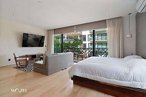 2 BR Apartment With Spacious Loft Close From Beach Zone