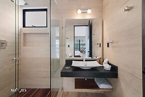 2 BR Apartment With Spacious Loft Close From Beach Zone