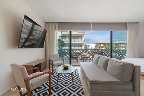 2 BR Apartment With Spacious Loft Close From Beach Zone