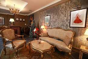 Wes Inn Palace Hotel