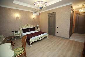 Wes Inn Palace Hotel