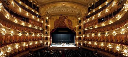 Hostelmo Hotel & Hostel