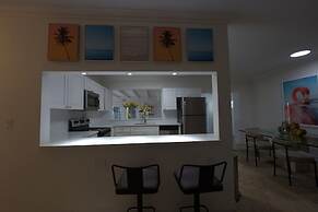 Biscayne Park 3BD2BA Spacious
