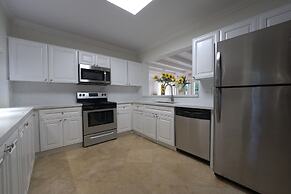 Biscayne Park 3BD2BA Spacious