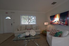 Biscayne Park 3BD2BA Spacious