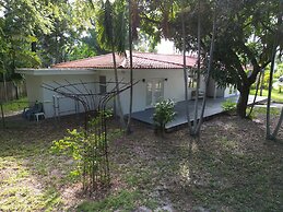 Biscayne Park 3BD2BA Spacious