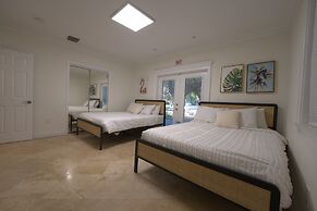 Biscayne Park 3BD2BA Spacious