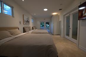 Biscayne Park 3BD2BA Spacious
