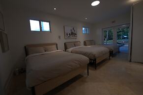 Biscayne Park 3BD2BA Spacious