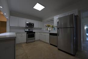 Biscayne Park 3BD2BA Spacious