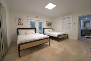 Biscayne Park 3BD2BA Spacious