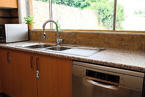 StayAU Serene 3BR Haven for Families