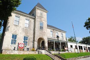 The Lodge at Old City Hall