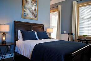 The Lodge at Old City Hall