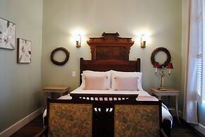 The Lodge at Old City Hall