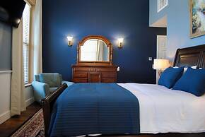 The Lodge at Old City Hall