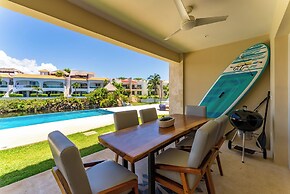 Lagoon Front Infinity Pool Paddleboard And Fun Puerto Aventuras