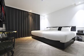hound hotel