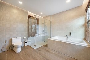 Mövenpick Pool Villa 6BR