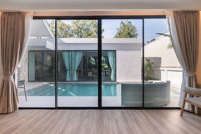 Mövenpick Pool Villa 6BR