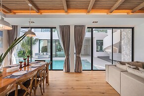 Mövenpick Pool Villa 6BR