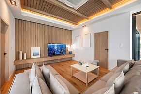 Mövenpick Pool Villa 6BR