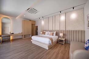 Mövenpick Pool Villa 6BR