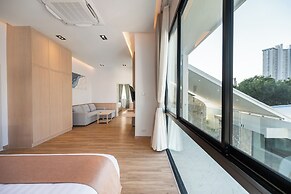 Mövenpick Pool Villa 6BR