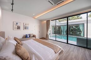 Mövenpick Pool Villa 6BR