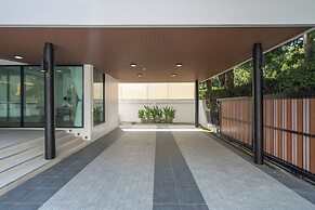 Mövenpick Pool Villa 6BR