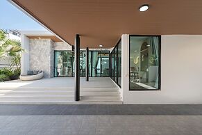 Mövenpick Pool Villa 6BR