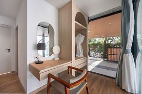 Mövenpick Pool Villa 6BR