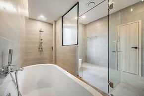 Mövenpick Pool Villa 6BR