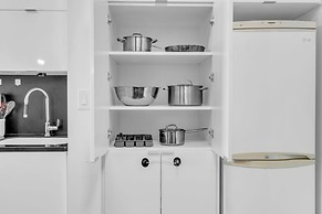 Prestige Suites - CN Tower