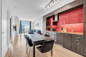 Prestige Suites - CN Tower